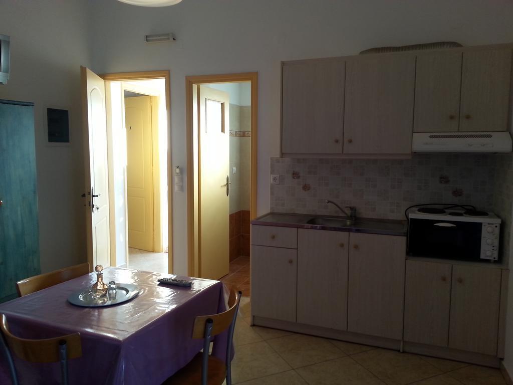 Nikoletta Rooms Páros Cameră foto